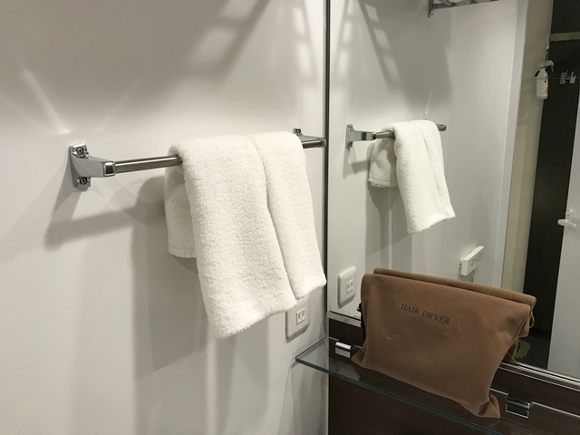 バスルーム内 フェイスタオル