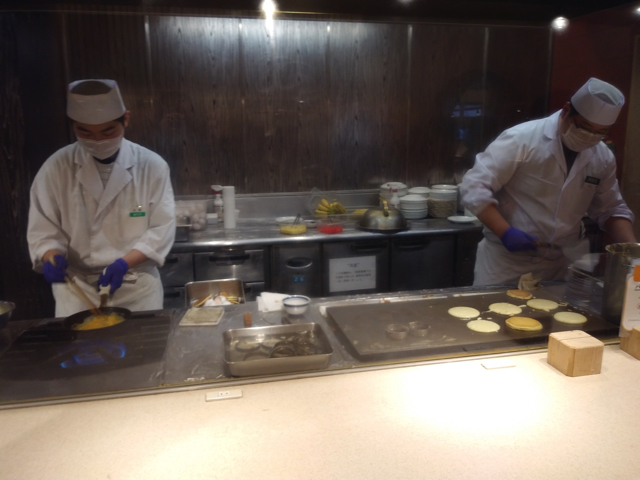 プレーンオムレツとパンケーキ copy