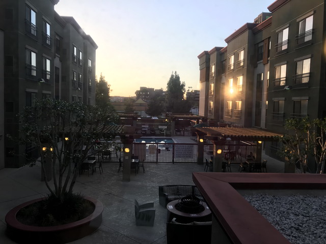 2階プール_コートヤード