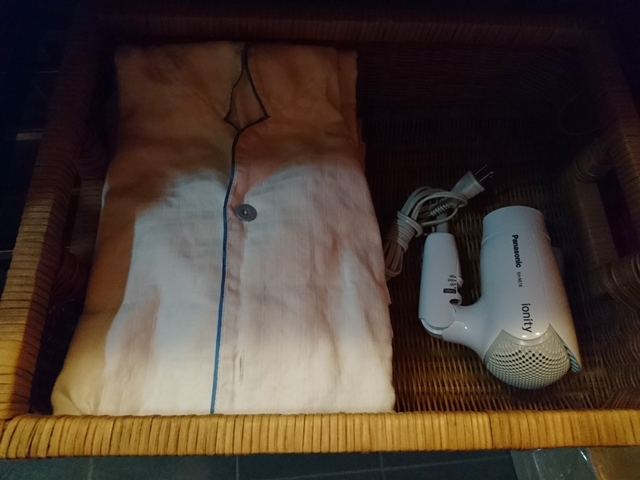 パジャマとドライヤー