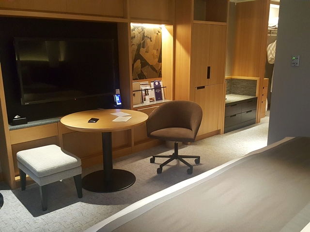 客室全体(入口方向)_2