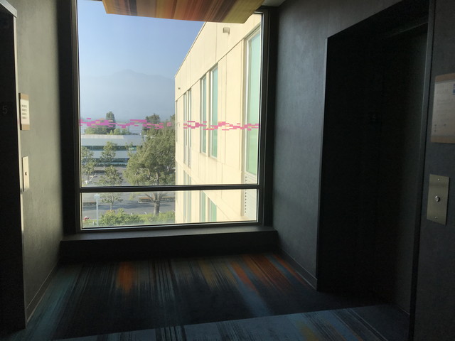 エレベーター付近客室階