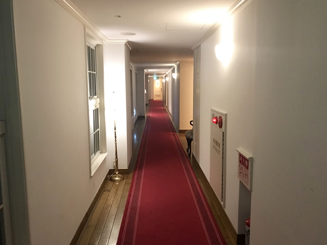 2F部屋前廊下①