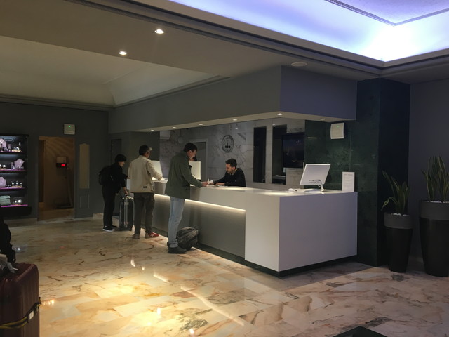 ホテル フロント