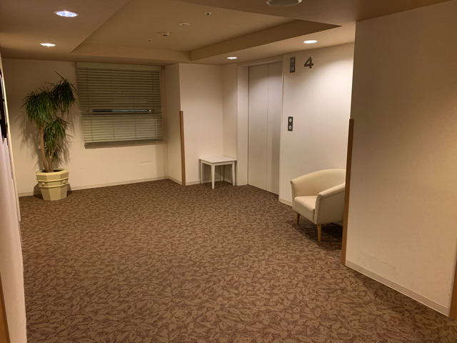 エレベーターホール客室階です。