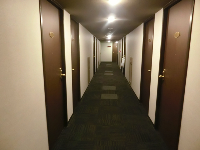 宿泊階廊下 copy