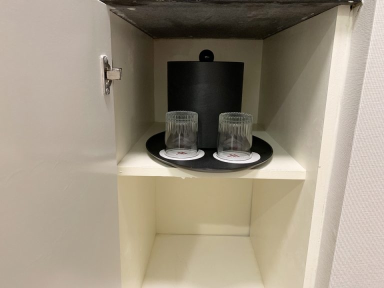 カフェ コーナー引き出し 開けた状態