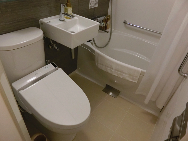 清潔感のあるバスルーム copy