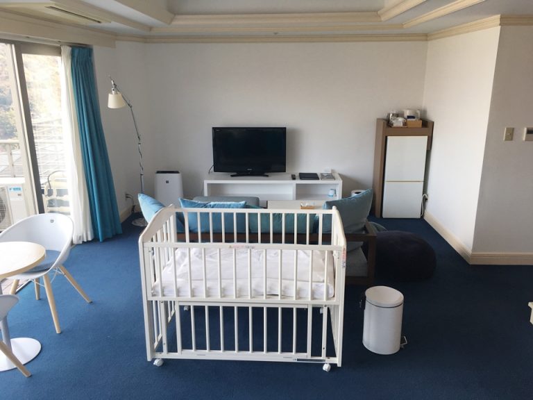 ベッドからテレビ方向3