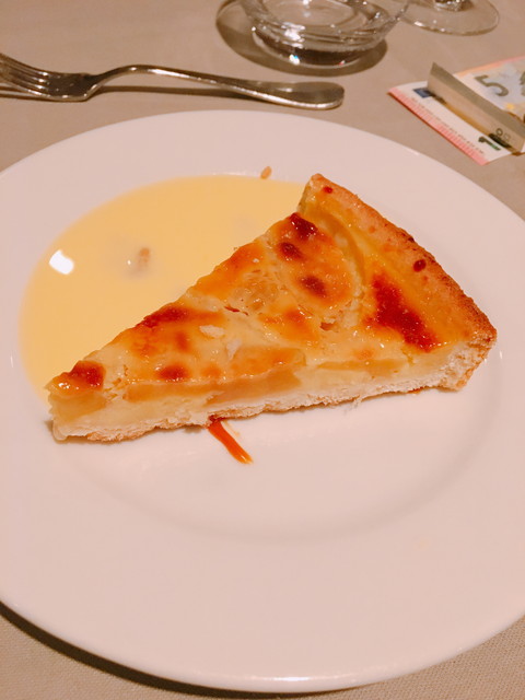 夕飯デザート アップルタルト