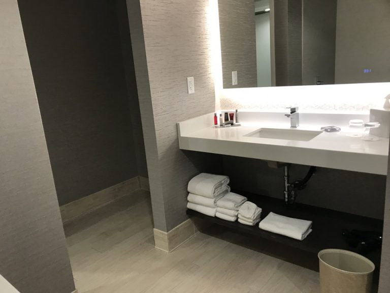 洗面カウンター