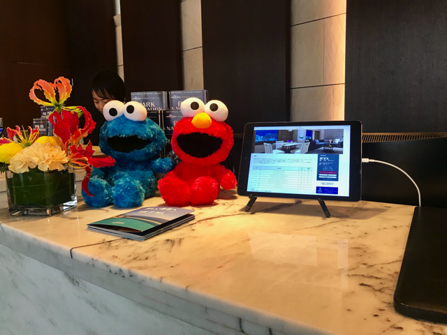 フロントカウンター