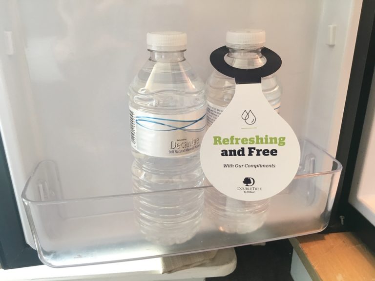水