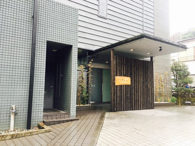 エントランス外観