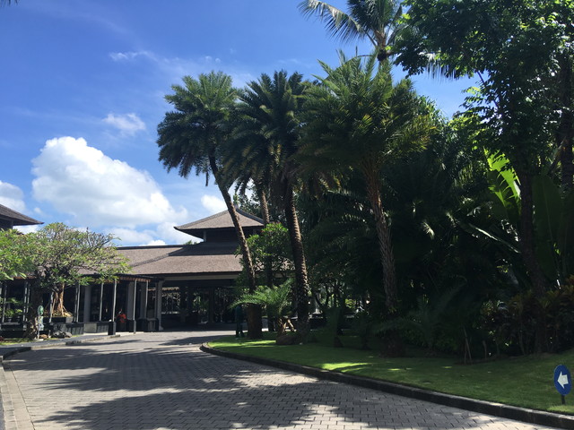 エントランス外観