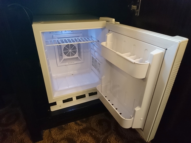 冷蔵庫(開けた状態)