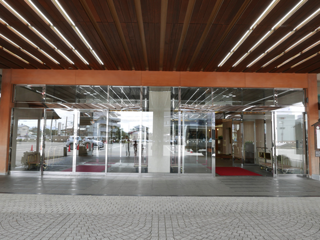 エントランス外観 copy