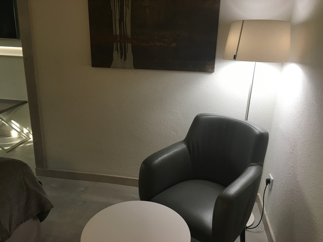 客室 テーブル(1)