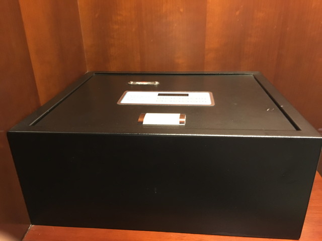 セーフティボックス(閉めた状態)