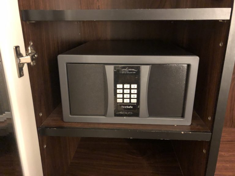 セーフティボックス閉