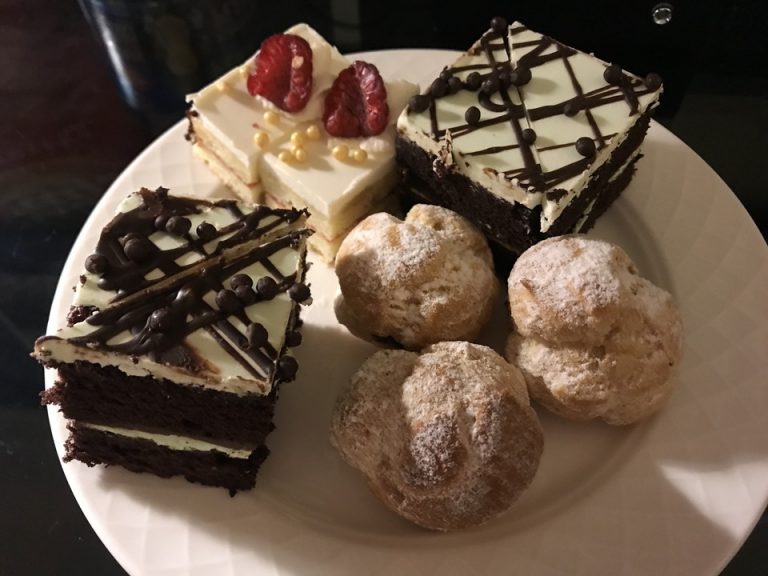 デザートタイムでさえもよりとりどり