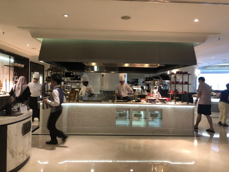 朝食_レストランエントランス