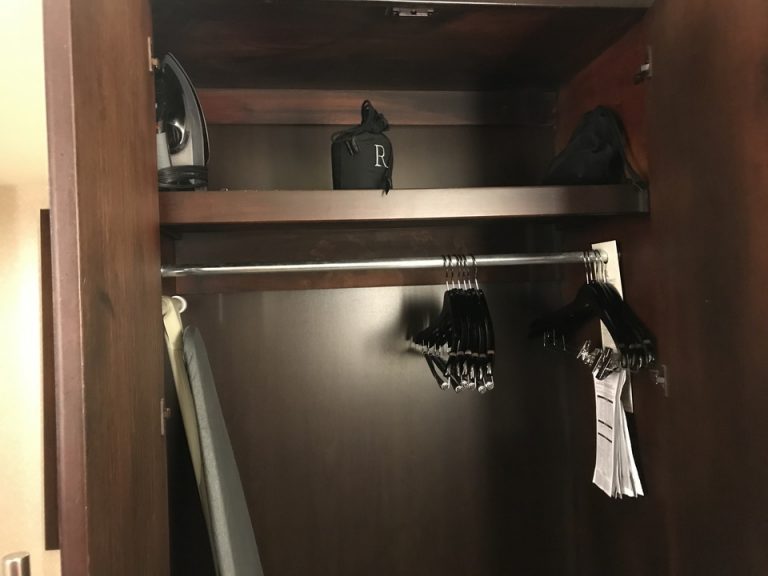 クローゼット内大収納