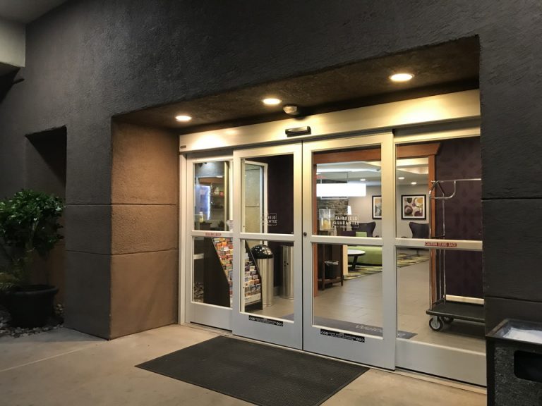 エントランス (2)