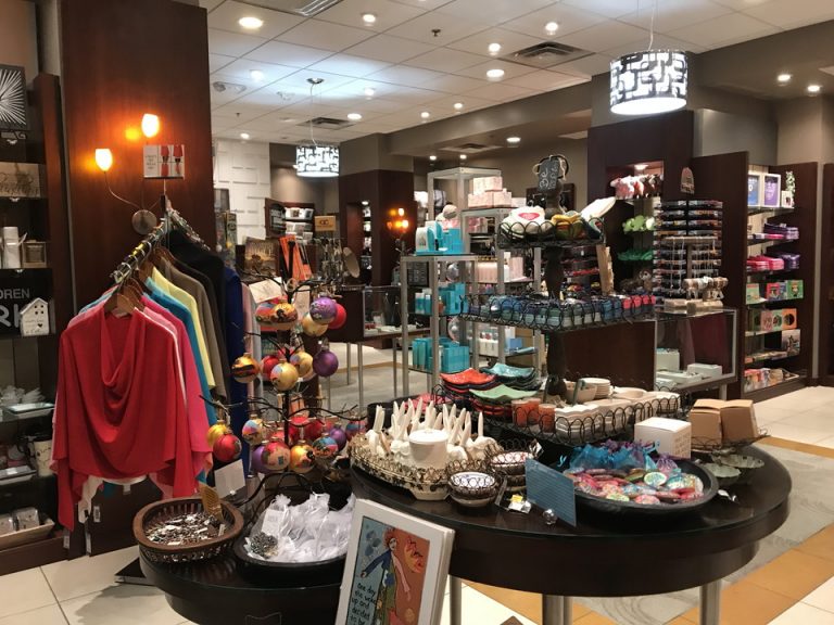 ホテル内のギフトショップホテルなのに良心価格そしてかわいい