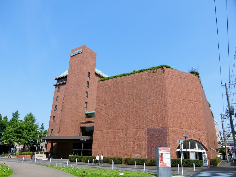 マリンタワーからみた外観