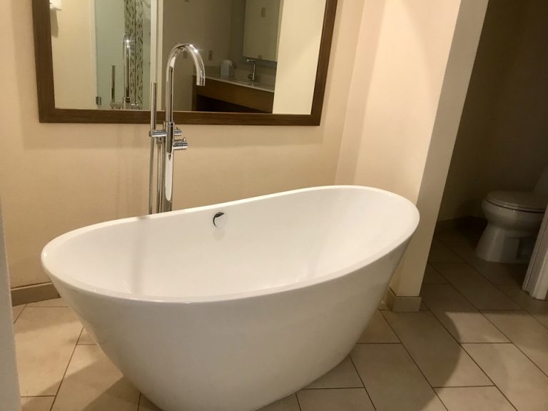 ホテル内で唯一一つだけバスタブがあるお部屋でした。