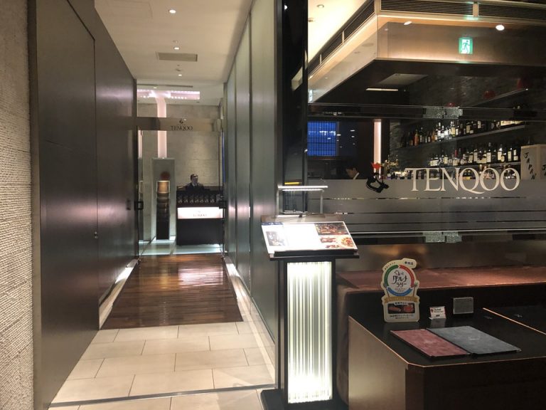 レストランエントランス