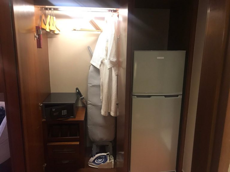 クローゼットと冷蔵庫