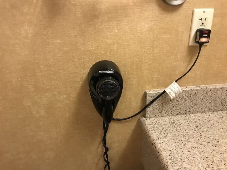 久しぶりに見ました。。。このタイプのドライヤー