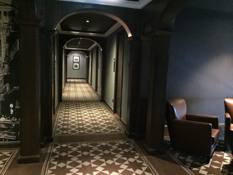 客室階廊下全体