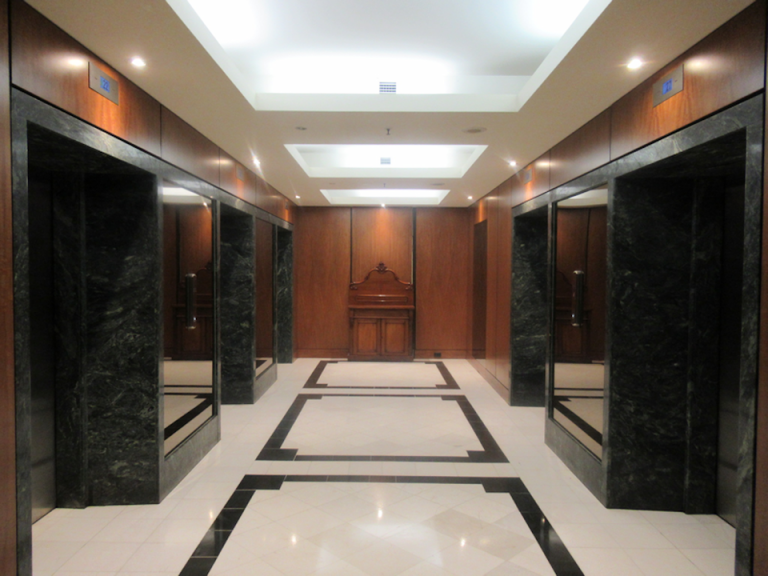 エレベーター・ロビー階