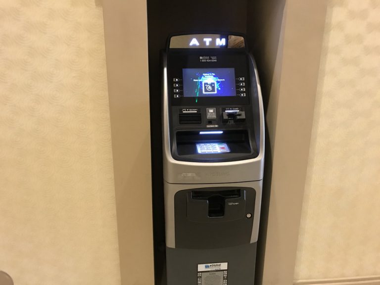 atmは一階にありました