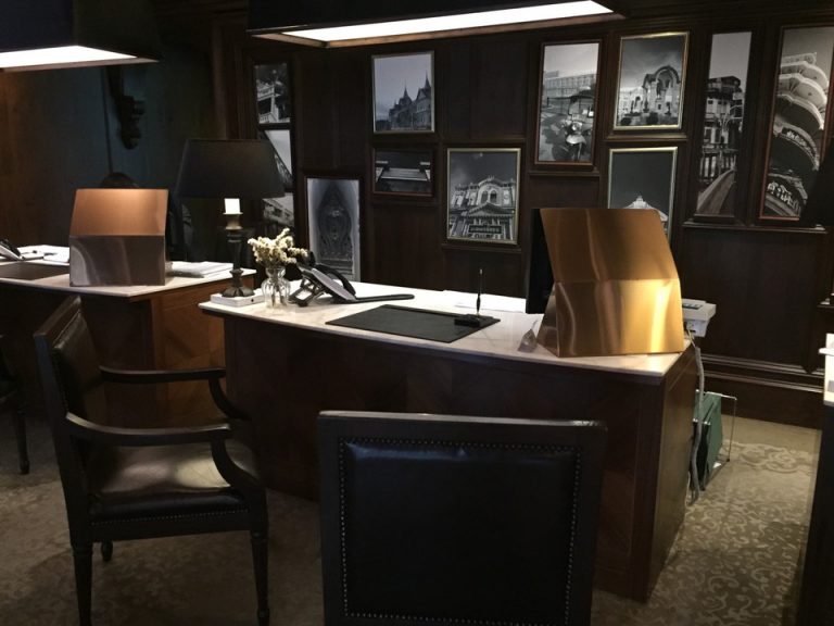 フロントカウンター2