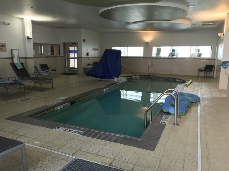 寒いエリアならでわのプール