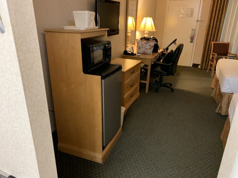 客室全体(壁側方向)