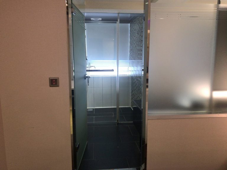シャワー室 (3)