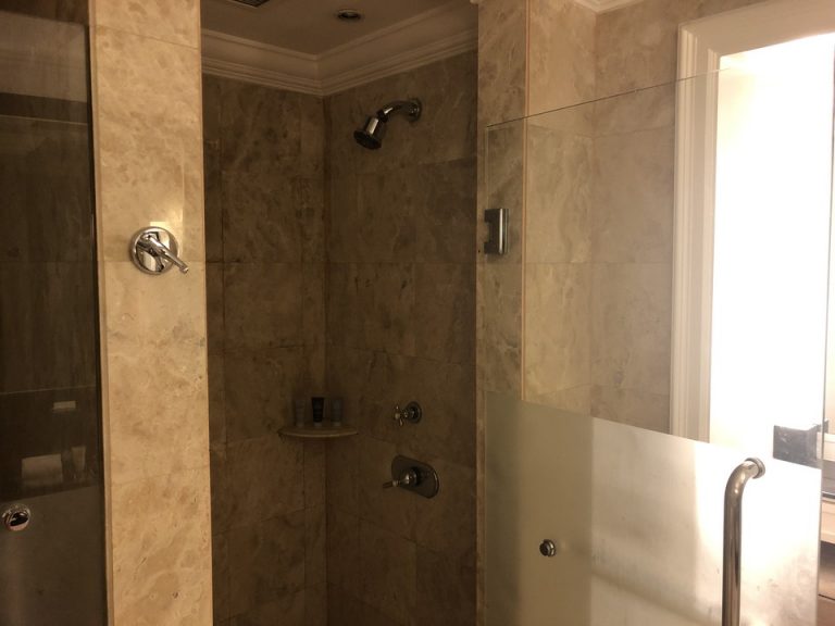 メインバスルームシャワー