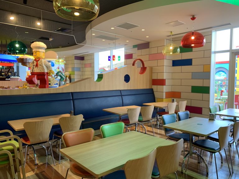 ソファー席もあります