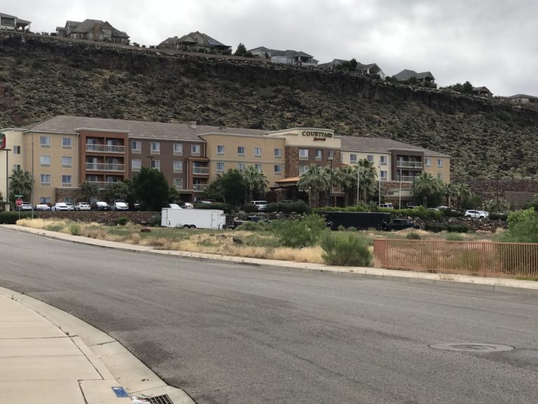 このようにひとつ上はクリフ