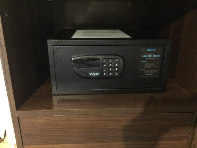 セーフティボックス(閉じた状態)2