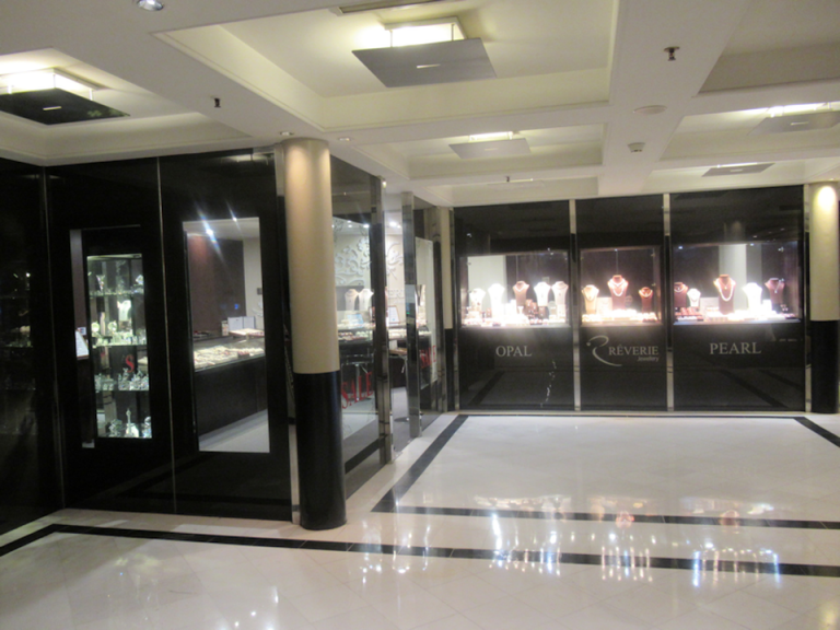 ショップ・ジュエリー