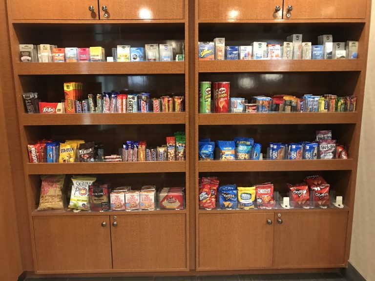 スナックコーナー