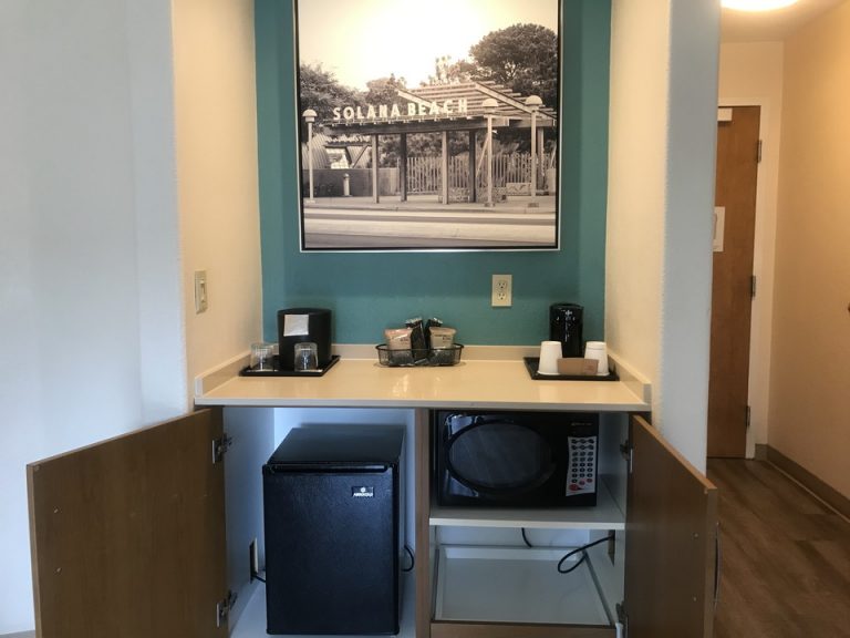 コーヒーカウンター下