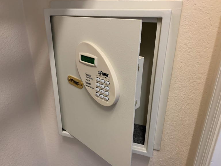 セーフティボックス(閉じた状態)