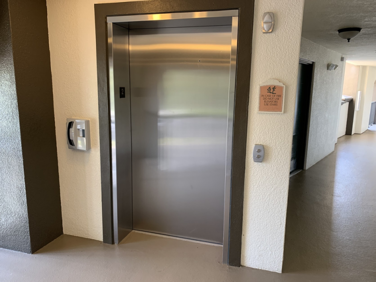 エレベーターホール客室階